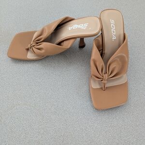 SODA Women's Tan Heeled Sandals/Kitten Heels Sz 5 1/2